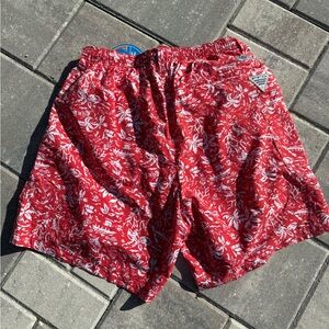 Men’s Columbia swim trunks. 6 inch inseam. Size small.